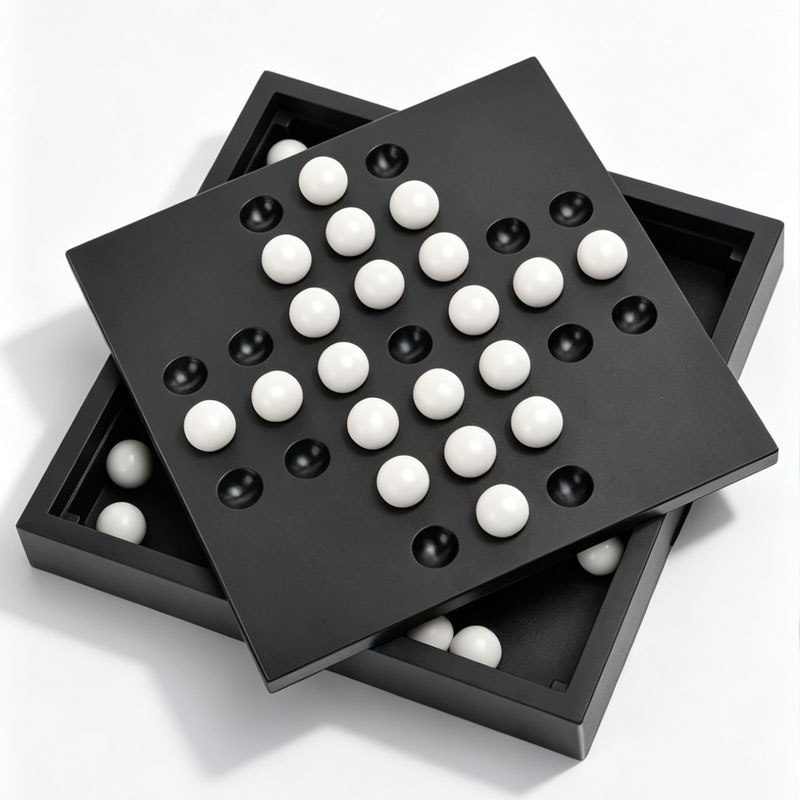 Board Game Family - Europäisches Klassisches Einzel-Schach Peg Solitaire Lehrreiches