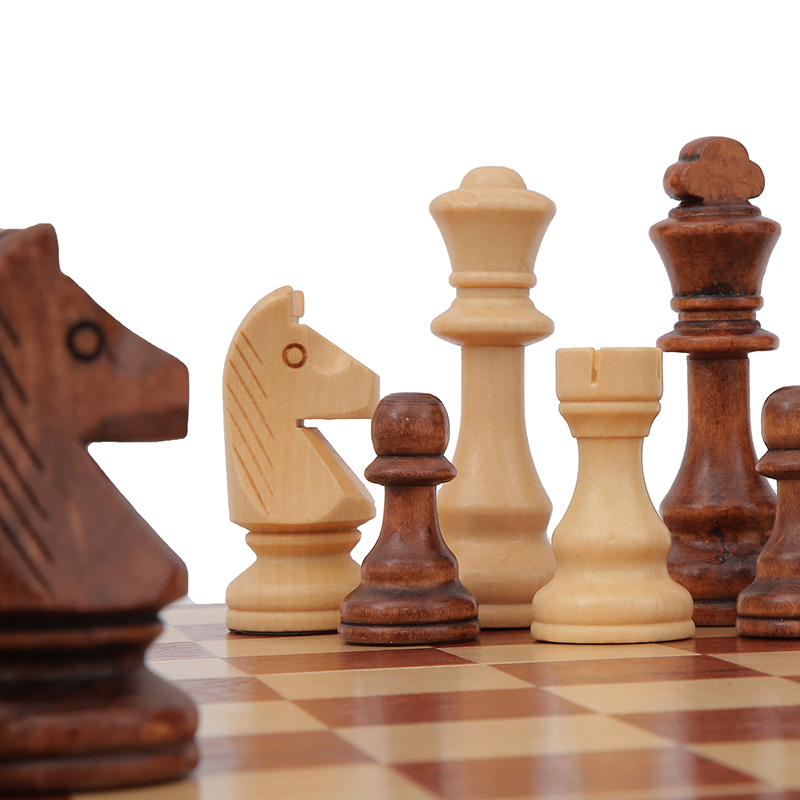 32-teiliges Holzschach-König-S – Magnetic Travel Chess Bewertung und Preis