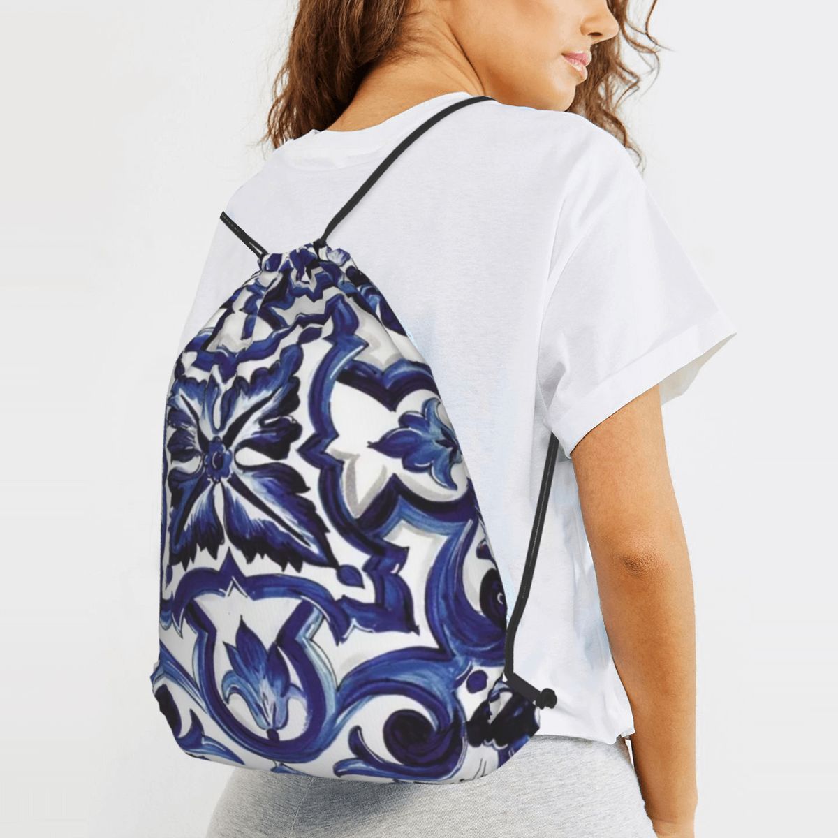 Blaue, verzierte, floral gemus – Tile Bag Drawstring Bewertung und Preis